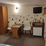 Quarto em Acomodações Particulares Arnika Wynajem Pokoi *